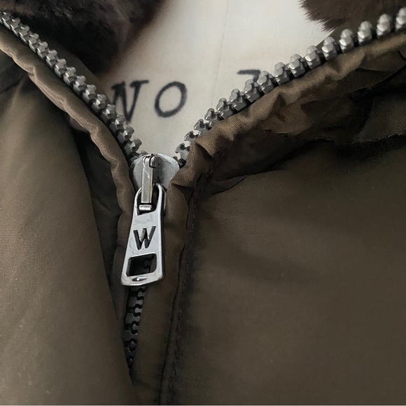 Max Mara Weekend Down Filled Quilted Crop Jacket - 10 - Picture 8 of 16